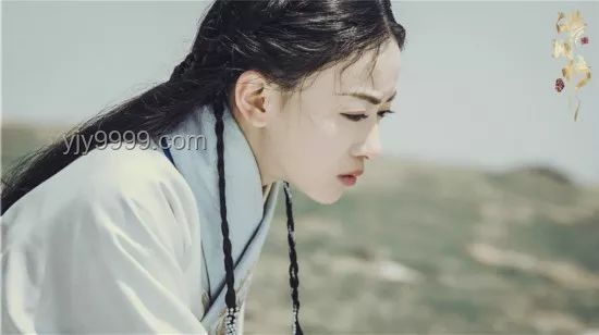 吹雪摇新视界：徐艺洋视频循环下的创意灵感涌动